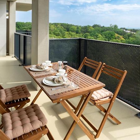 Gruen & Urban - Direkt An Der Therme - 15 Minuten Ins Zentrum Vienna Esterno foto